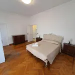 Arcobaleno Rondo Garibaldi סנרמו