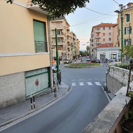 Arcobaleno Rondo Garibaldi Apartment *