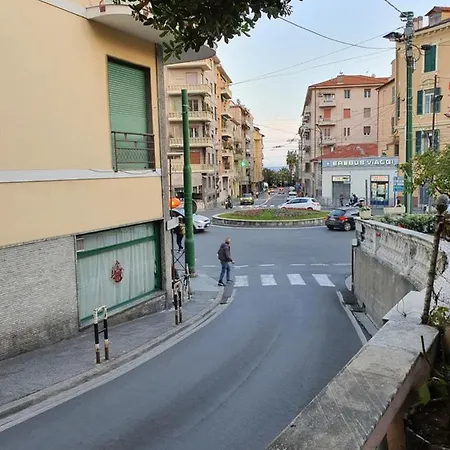 Arcobaleno Rondo Garibaldi Apartment Sanremo