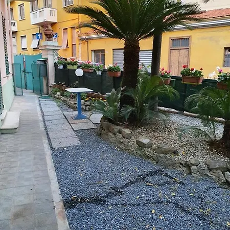 Arcobaleno Rondo Garibaldi Apartment *