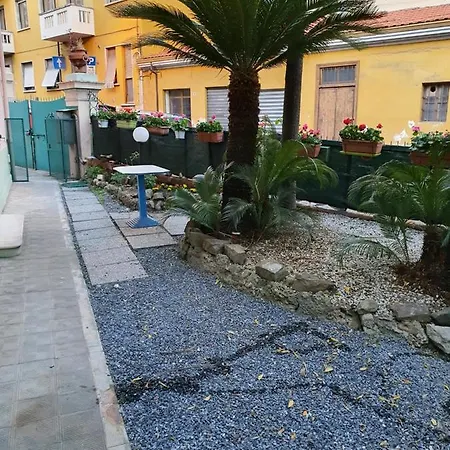 Apartment Arcobaleno Rondo Garibaldi Sanremo
