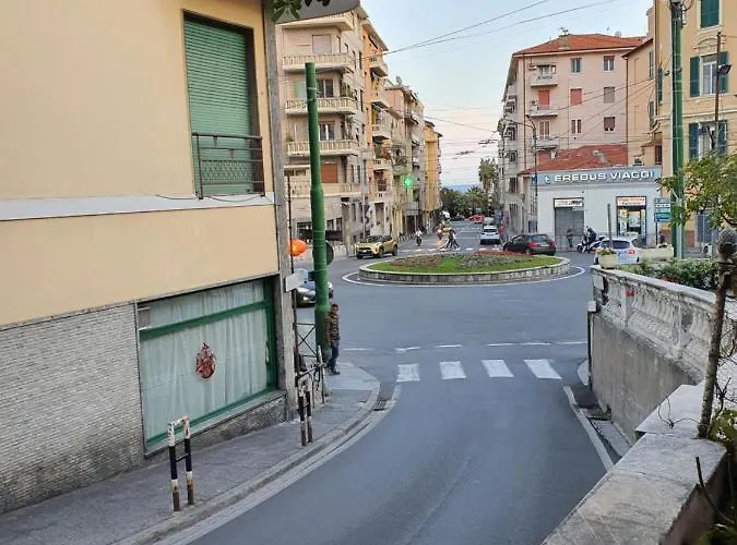 Arcobaleno Rondo Garibaldi Lägenhet *