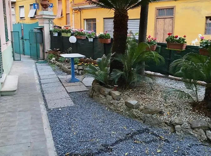 Arcobaleno Rondo Garibaldi Lägenhet *